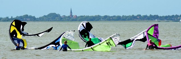 Kite-walking by supremesurf.de
