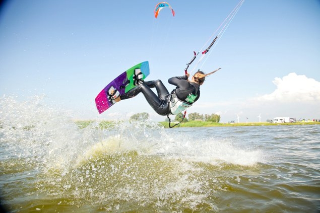 Kristin jumping by supremesurf.de